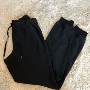 Lululemon black joggers